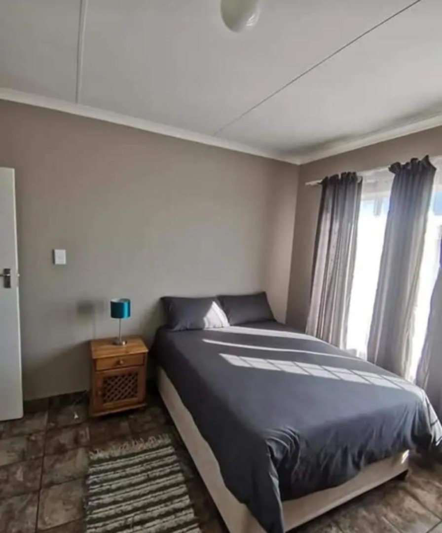 2 Bedroom Property for Sale in Vaalpark Free State